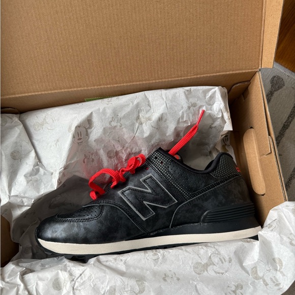 Disney x New Balance Minnie Mouse 574 sneakers - Picture 6 of 10